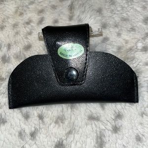 Eyeglass magnifying attachment +3.00 EUC